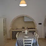 Trulli Del Maestro Hébergement de vacances Cisternino