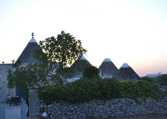 Trulli Del Maestro * צ'יסטרנינו